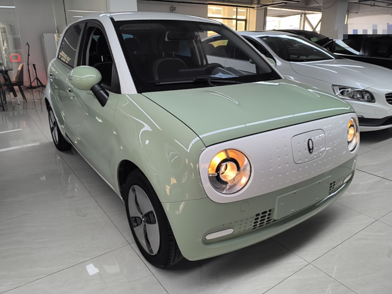 2022 Facelift 301km LFP photo 3