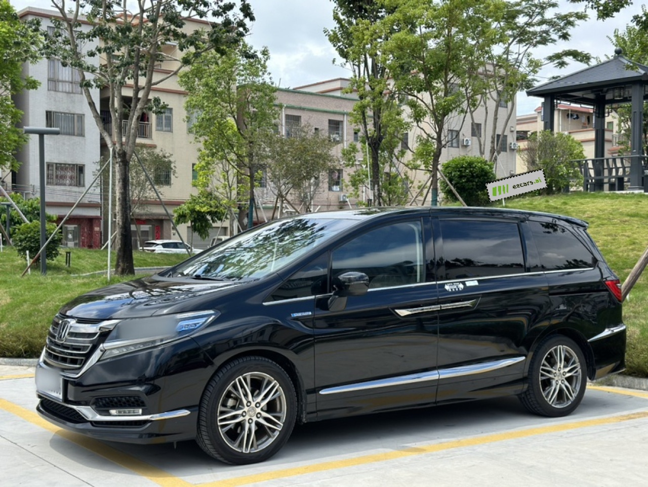 Elysion 2019 2.0L Hybrid Luxury