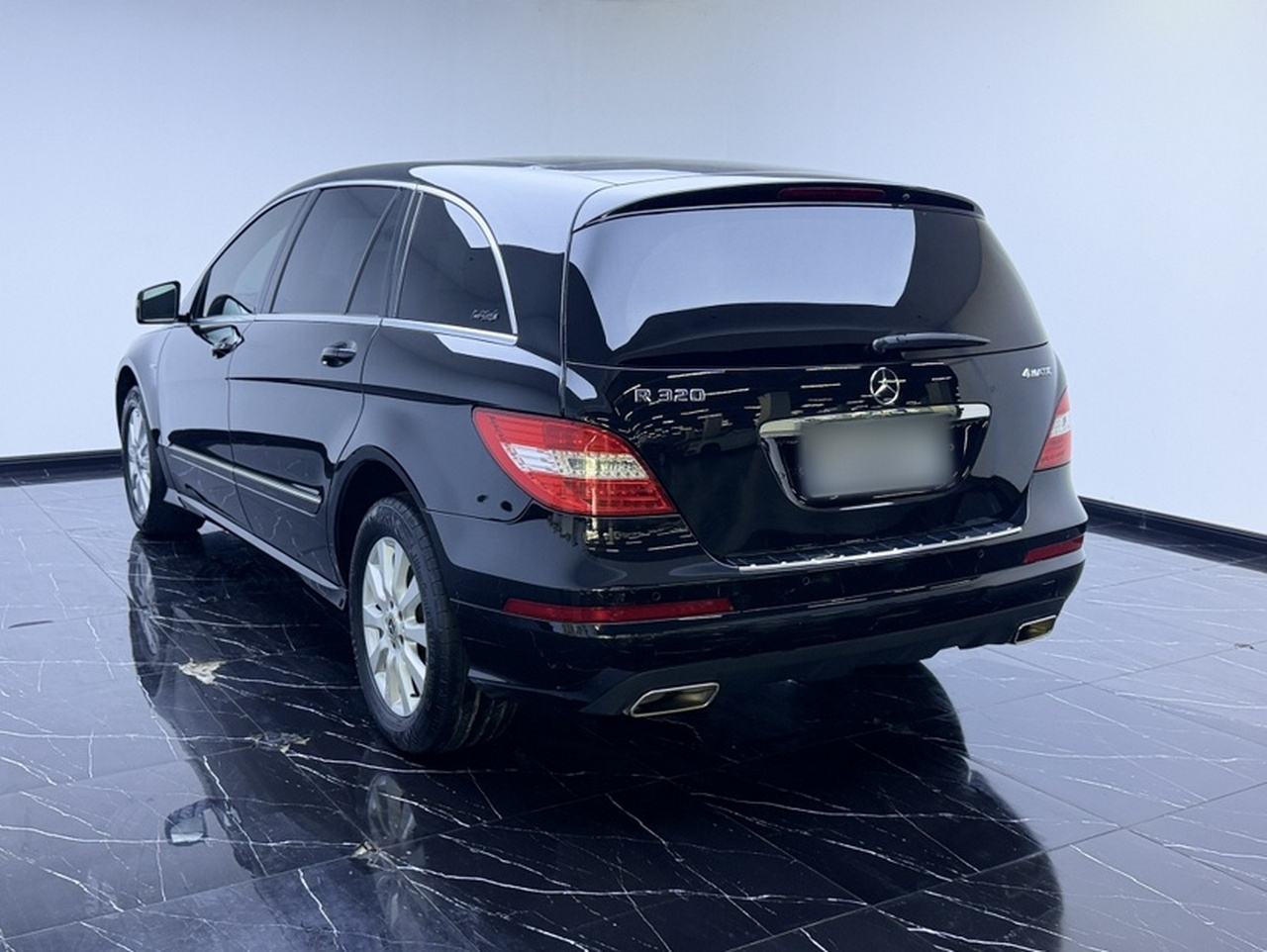 R-Class 2017 R 320 4MATIC Business Edition photo 3