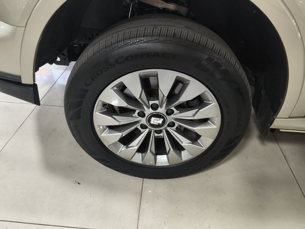 500 EV 2024 Hi4-T photo 2