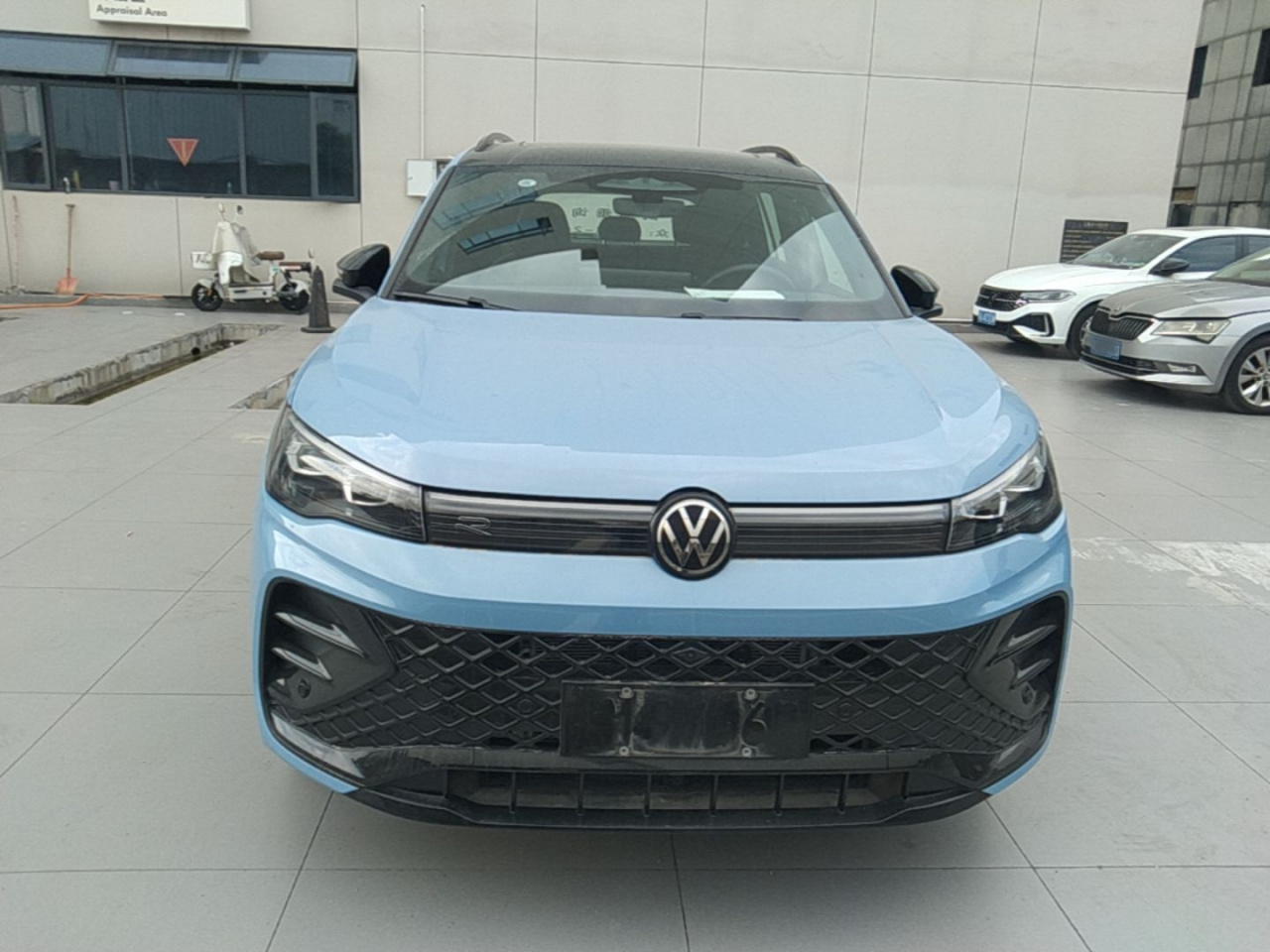 Tiguan L 2026 PRO 380TSI AWD R-Line Smart Premium photo 2