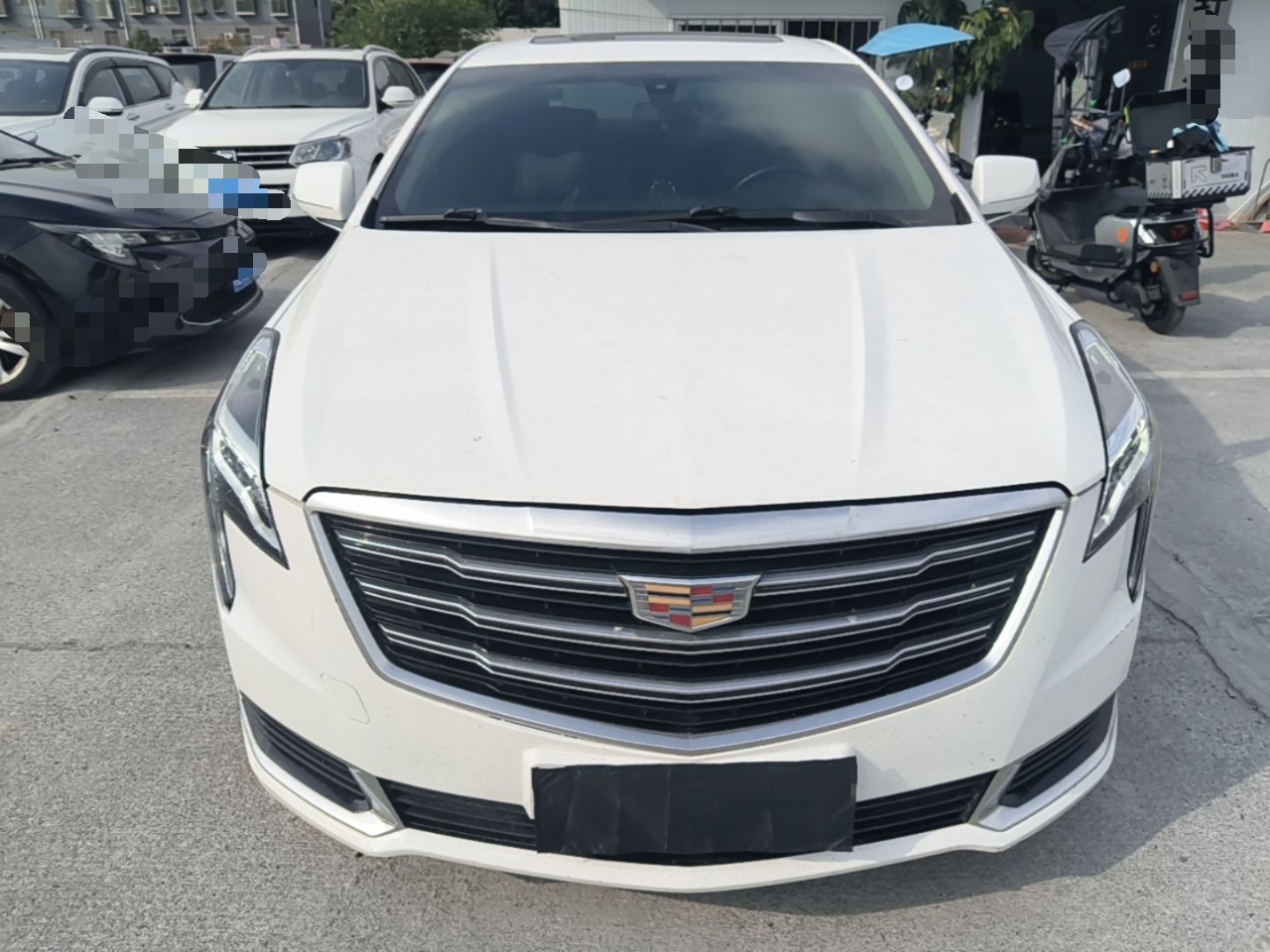 XTS 2018 28T Tech photo 2