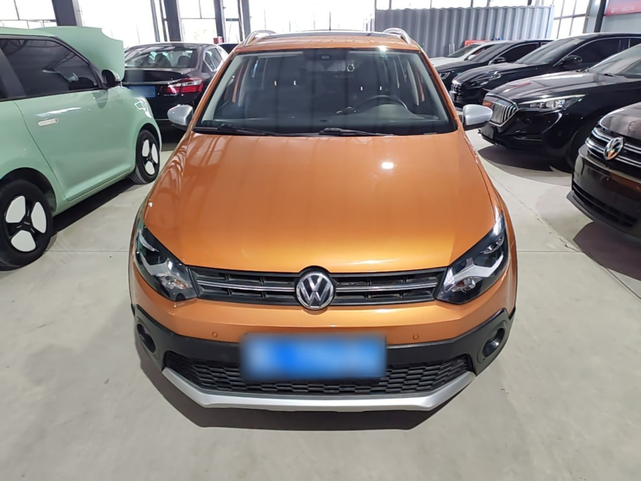 2014 1.6L Cross Polo AT photo 2