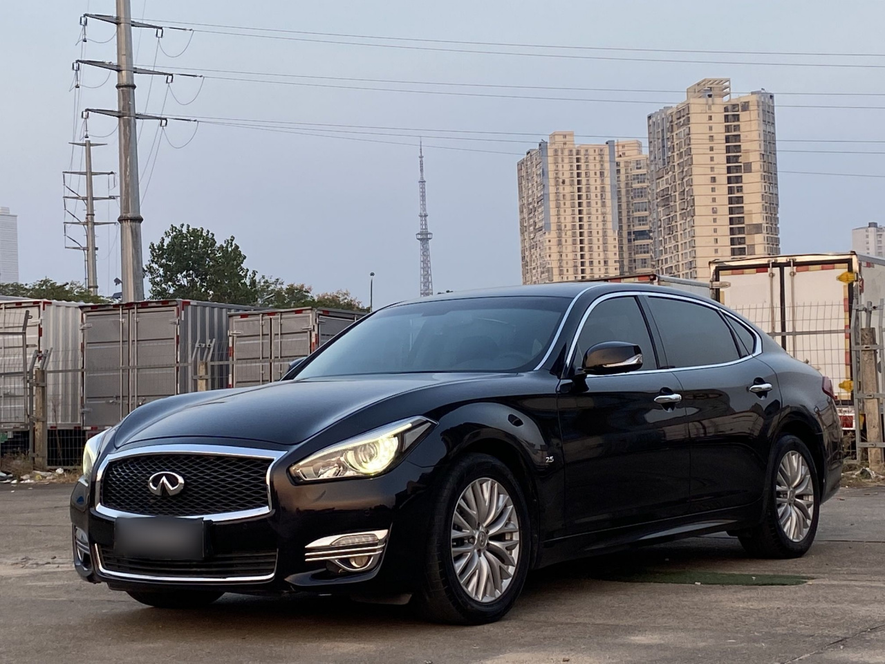Q70 2017 Q70L 2.5L Enjoy