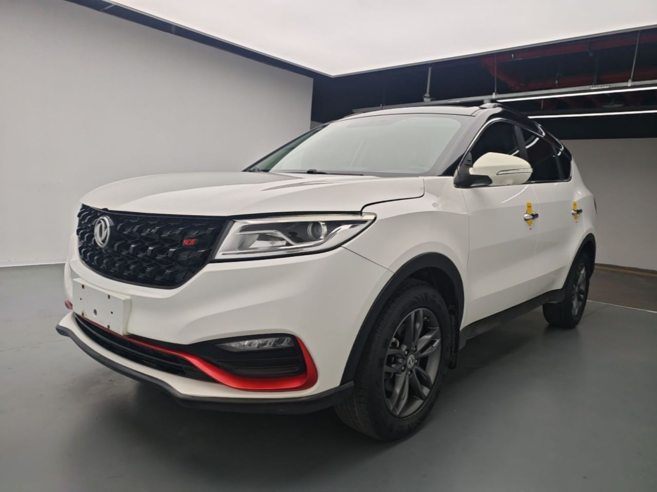 Fengon 580 2021 1.5T AT Luxury