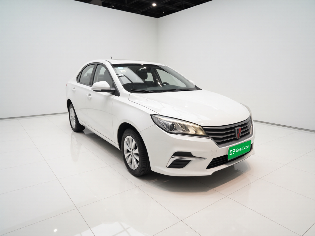 360 2018 PLUS 1.5L AT Exclusive photo 3