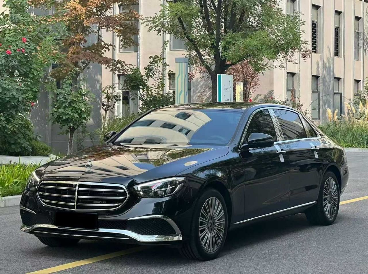 E-Class 2023 E 300 L Fashion