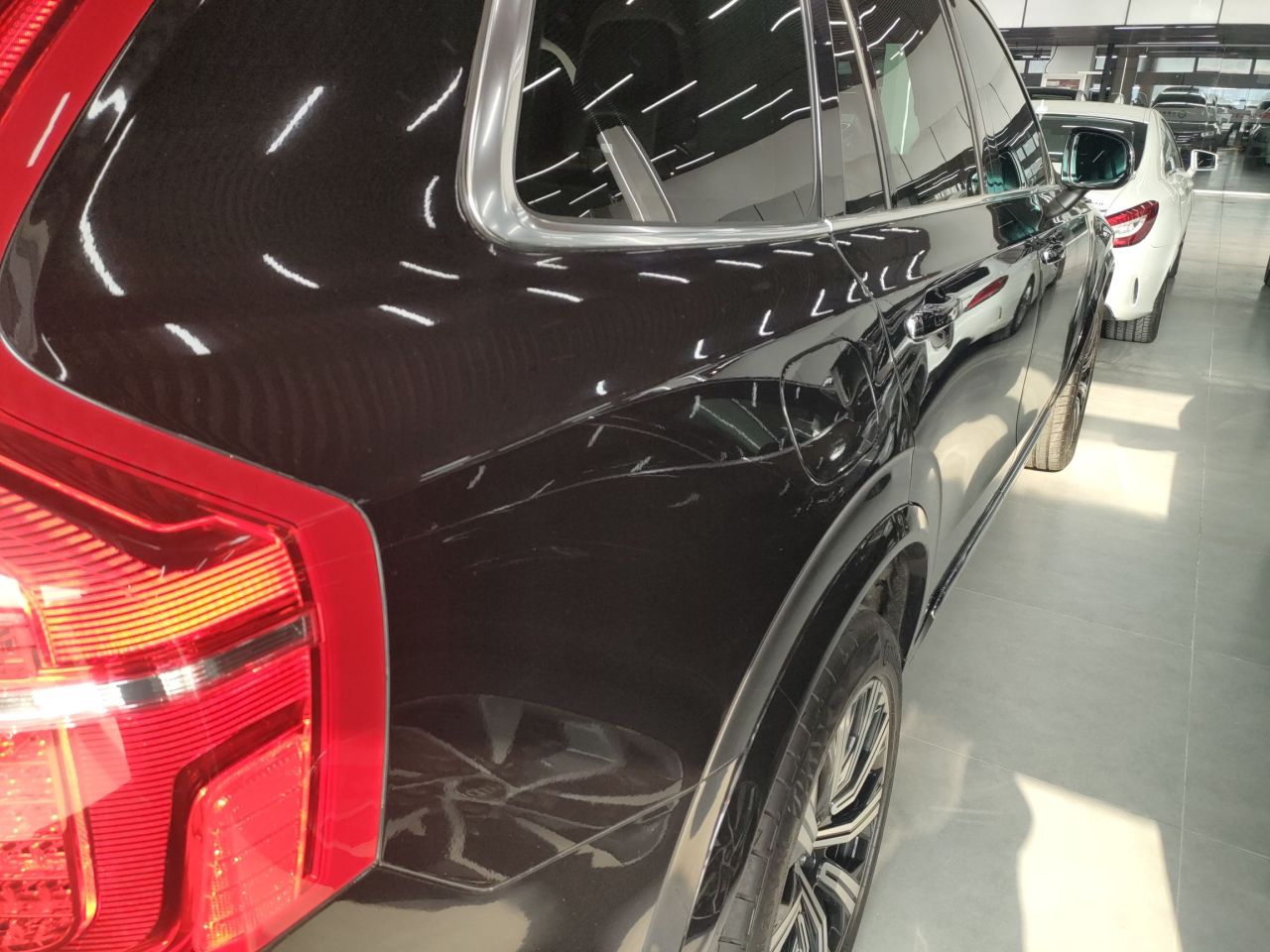XC90 2021 B5 Luxury 5-Seater photo 4