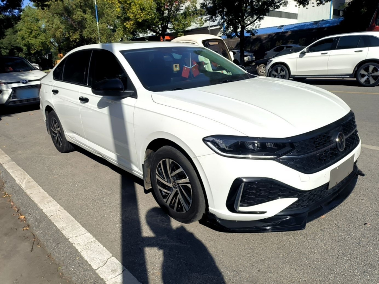 Lavida 2024 300TSI DSG Leading photo 3