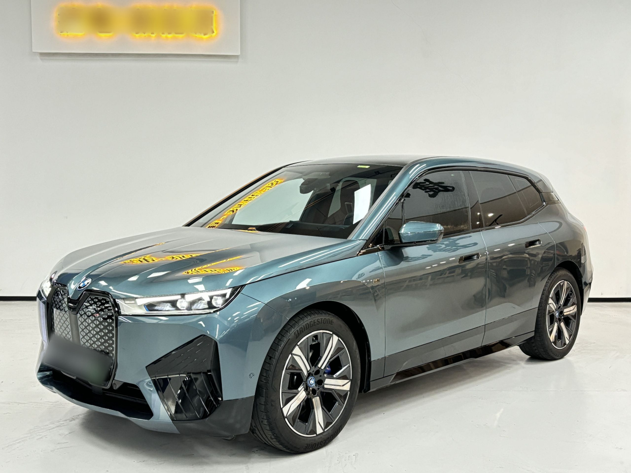 iX 2022 M60