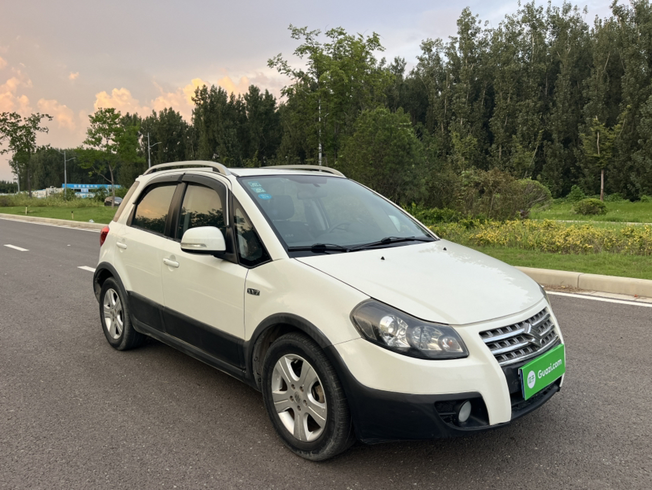 SX4 2013 1.6L AT Sport photo 2