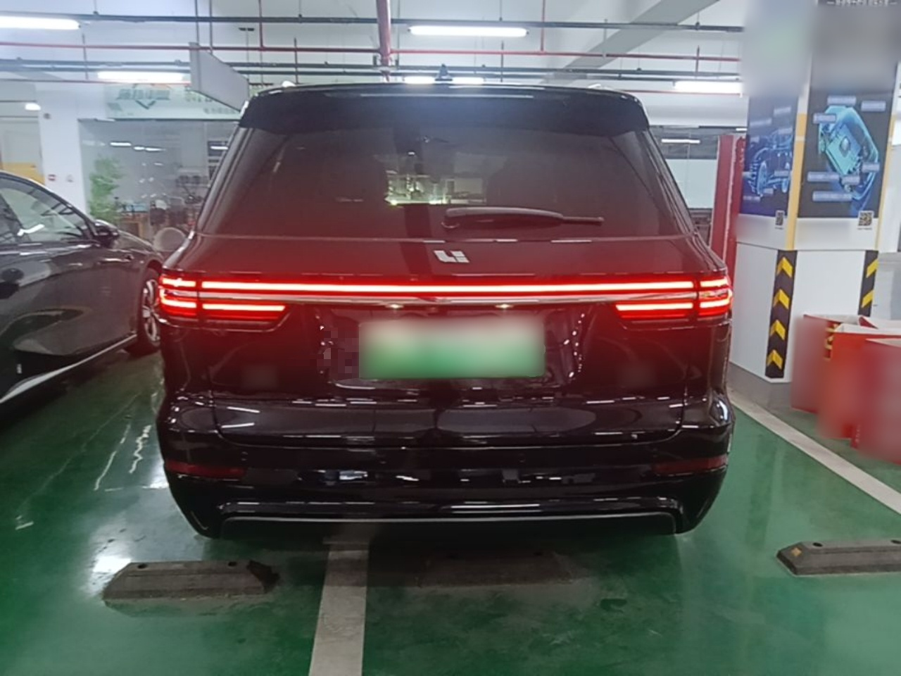Li Auto ONE 2020 EREV 6-Seater photo 5