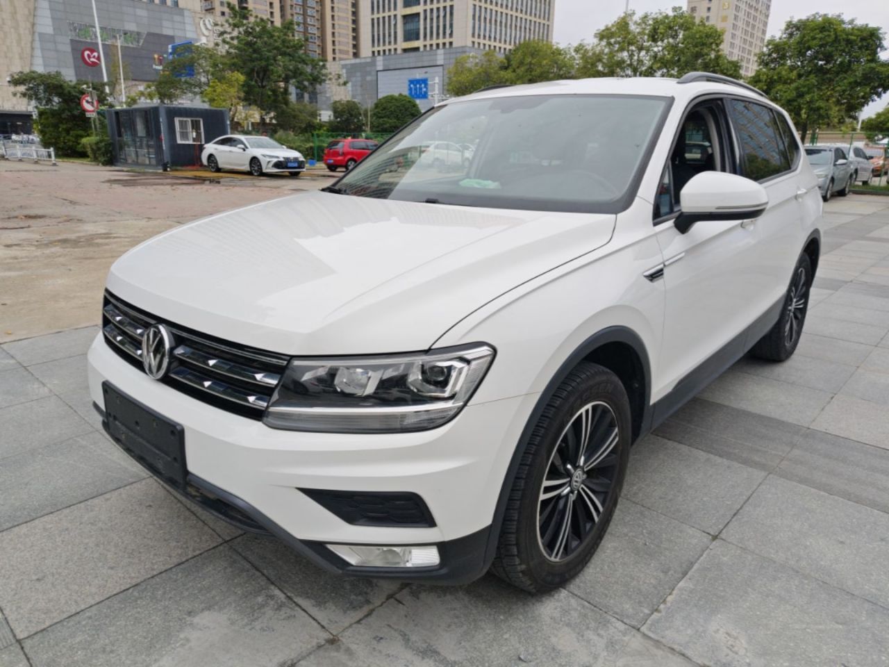 Tiguan L 2020 330TSI AT RWD China VI