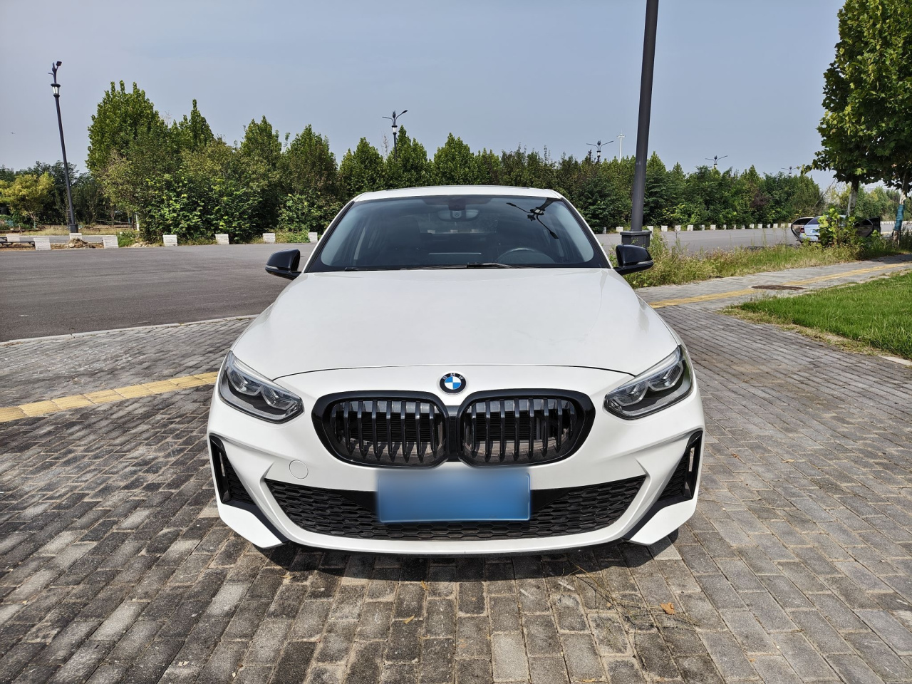 1 Series 2022 120i M Sport photo 2