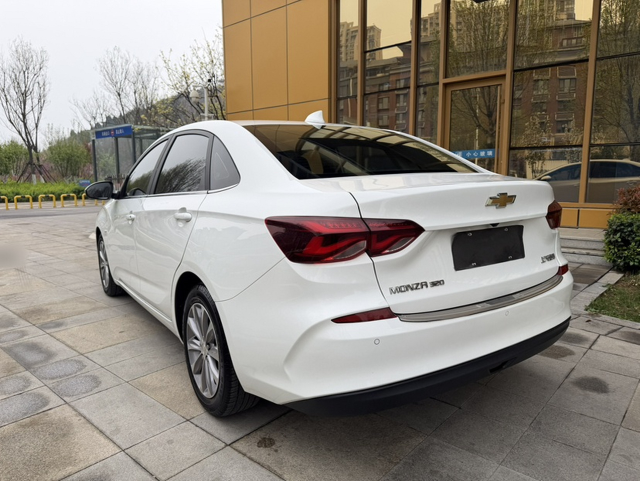 Cruze 2020 320 AT photo 4