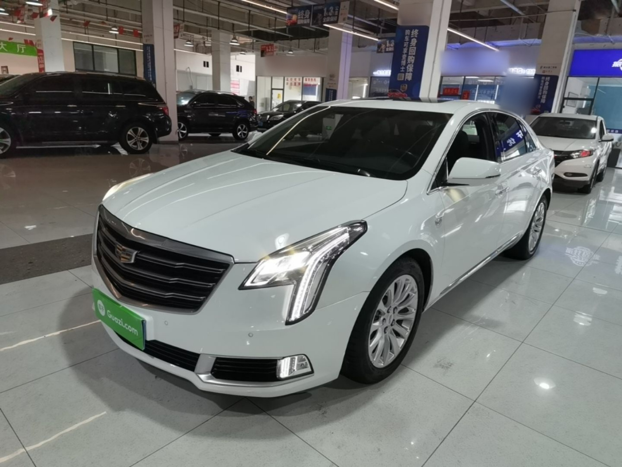 XTS 2018 28T Elite