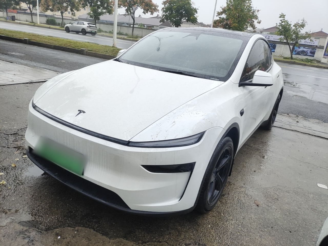 Model Y 2025 RWD