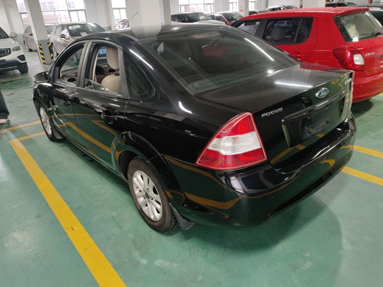Focus 2013 Sedan Classic 1.8L AT photo 4