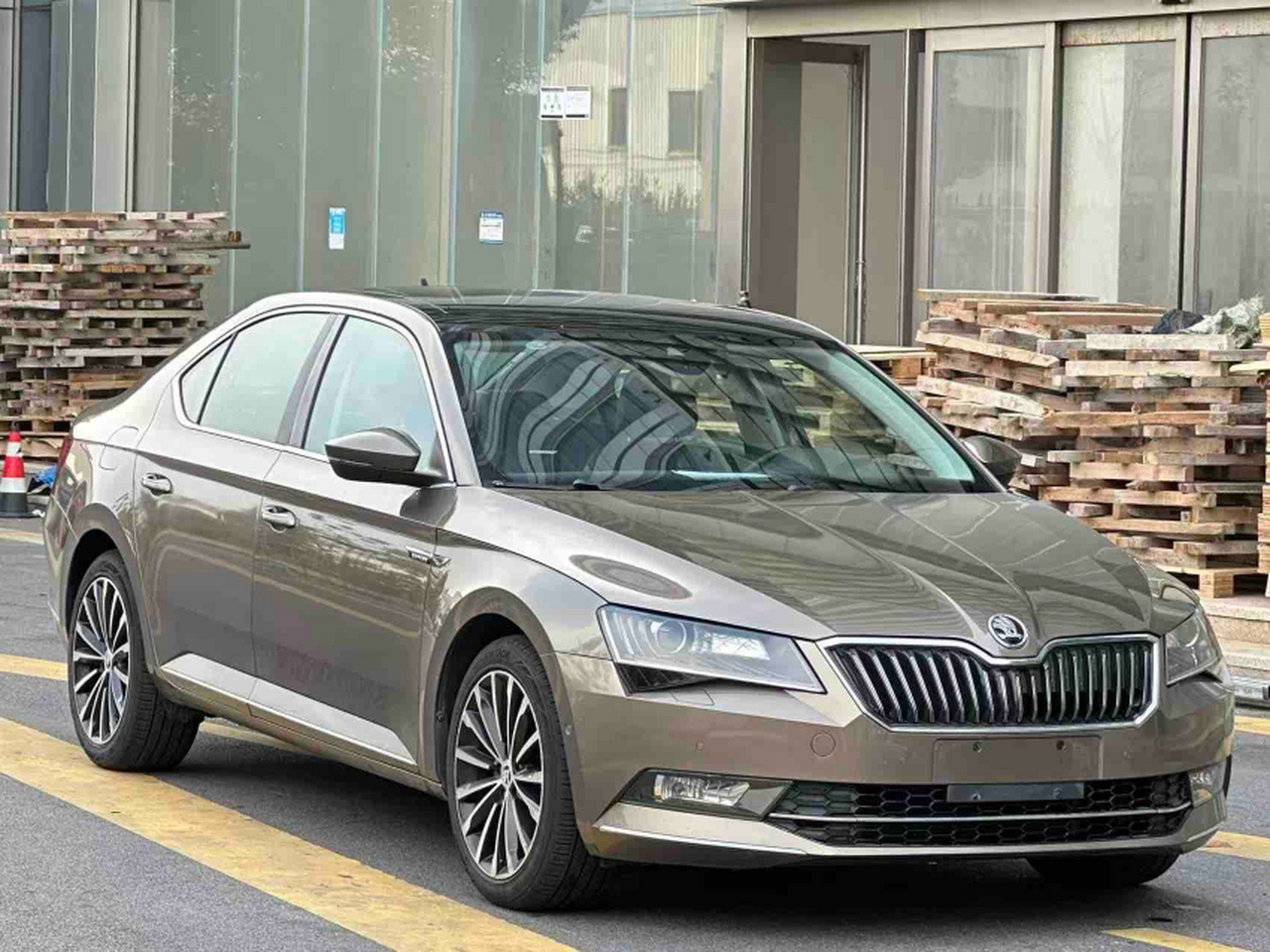 Superb 2016 TSI330 DSG photo 4