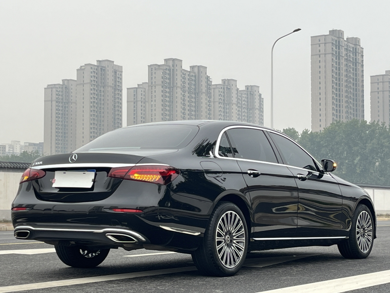 E-Class 2023 Facelift E 260 L photo 4