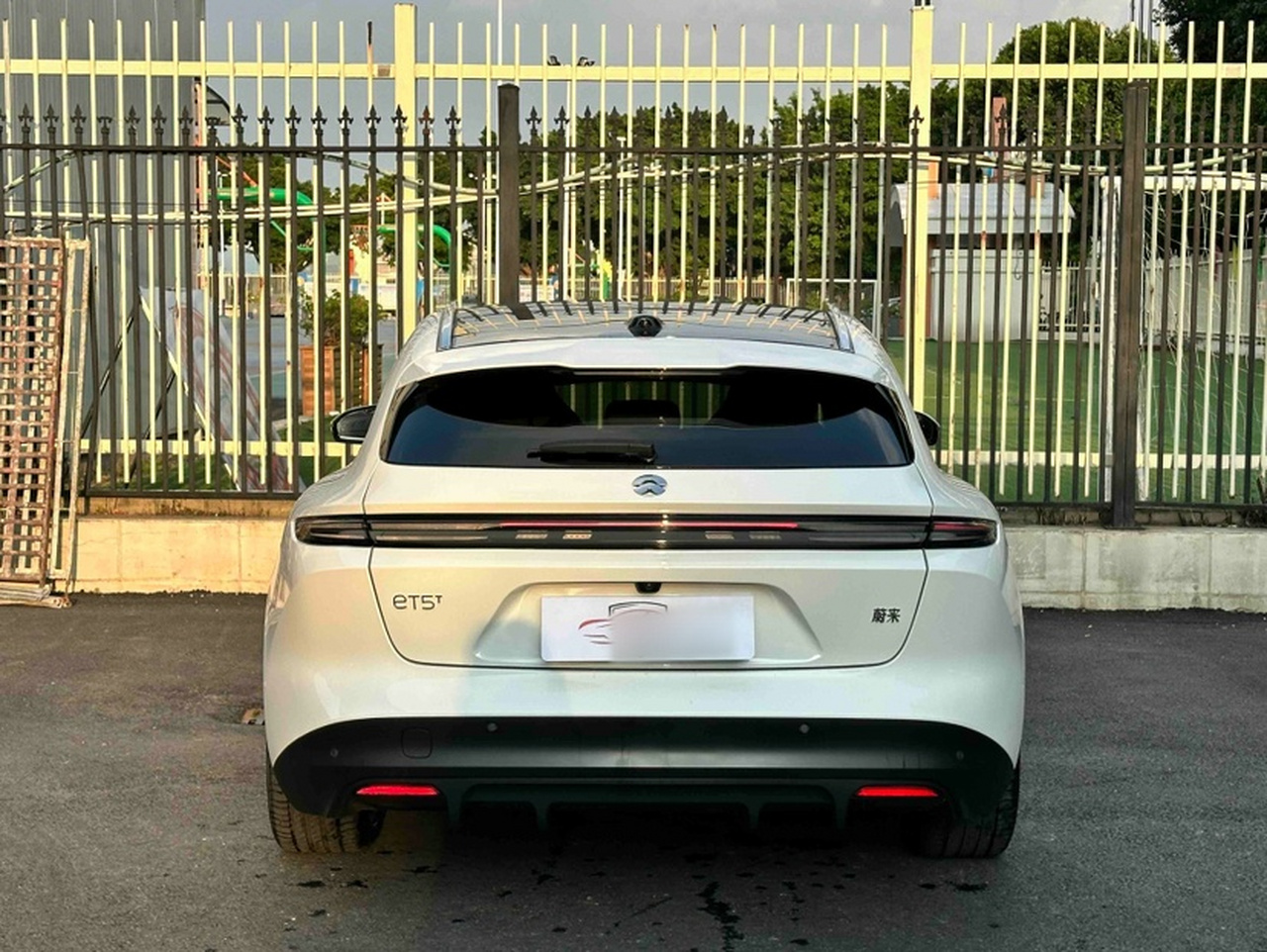ET5T 2024 75kWh Touring photo 4