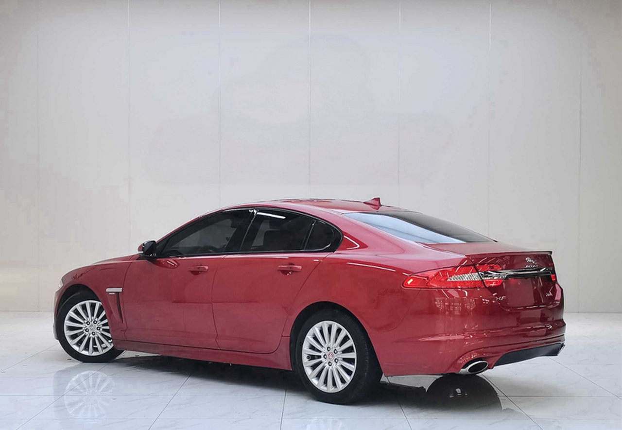 XF 2015 XF 3.0 SC R-Sport Luxury photo 3