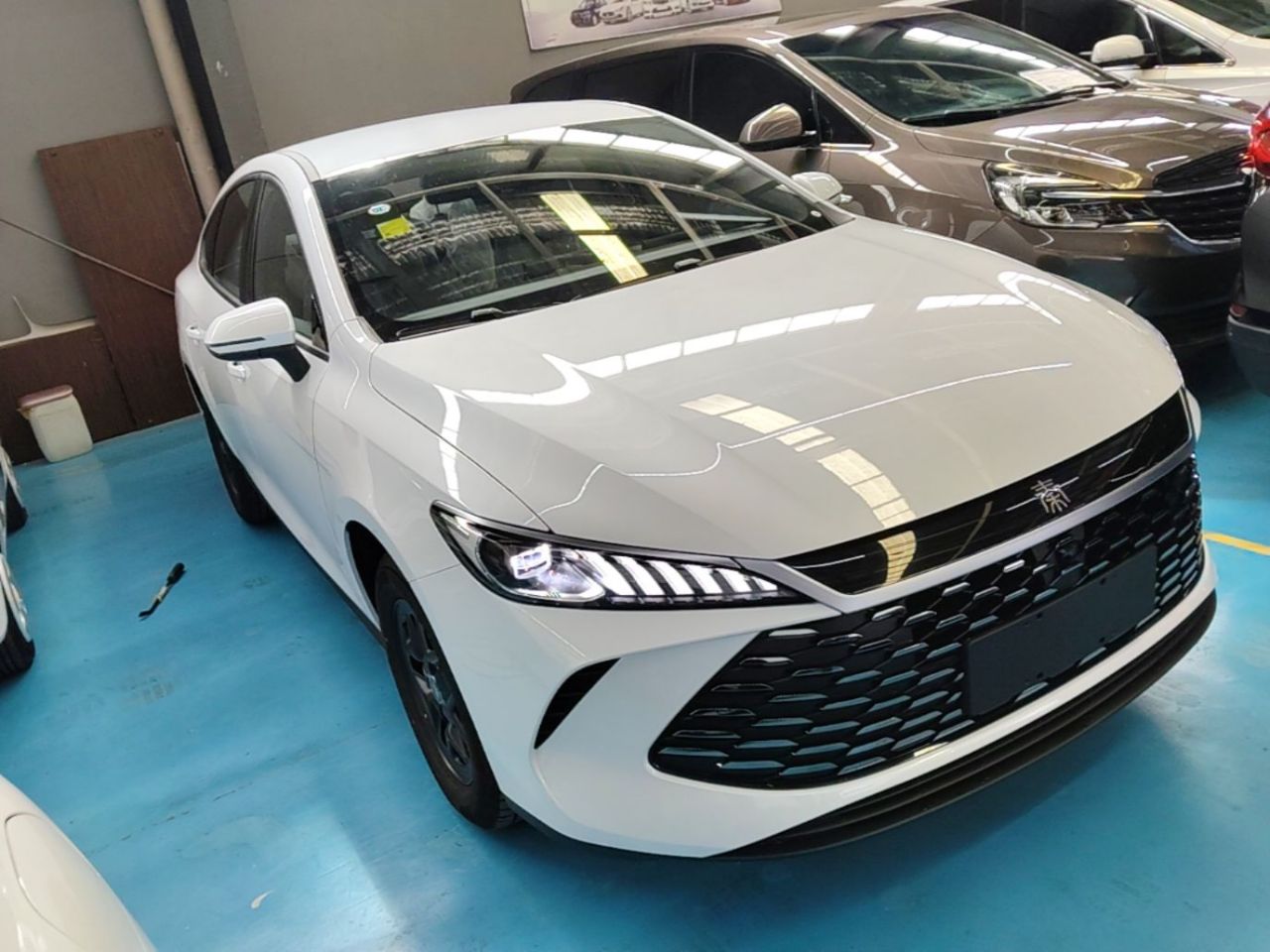 Qin PLUS 2026 DM-i 128KM Progressive photo 3