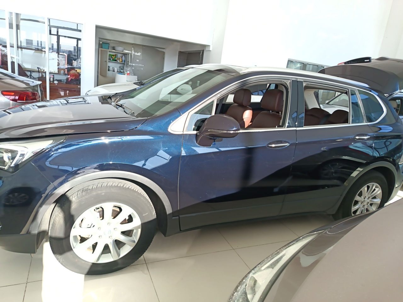 Envision 2021 532T RWD Luxury photo 4