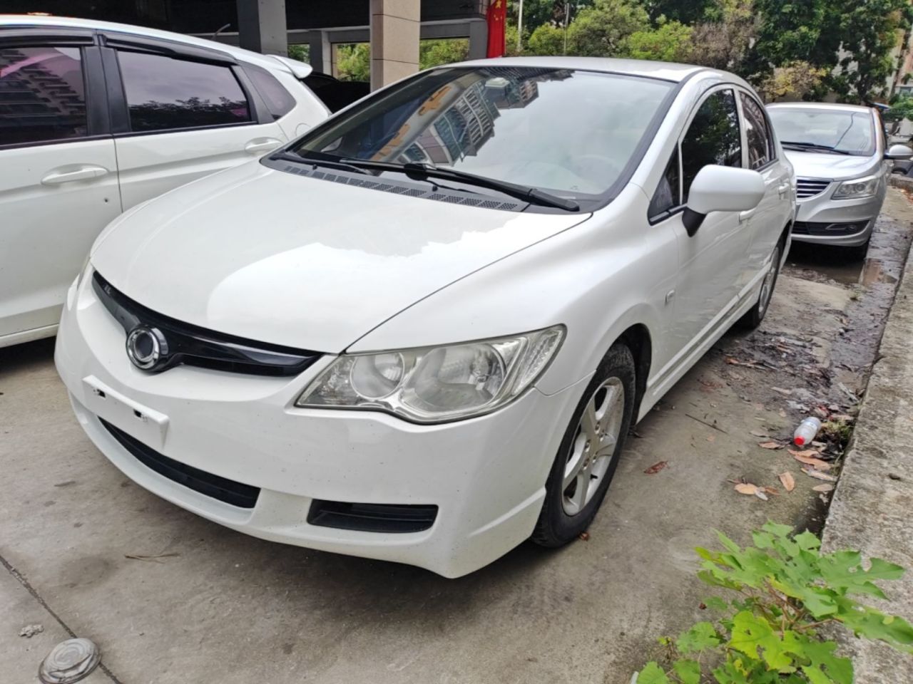 CiiMO 2015 1.8L AT Comfort