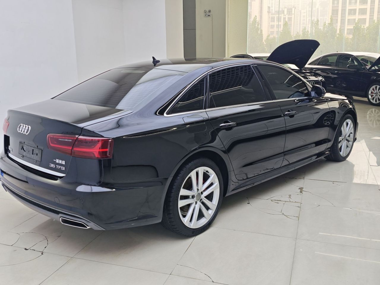 A6L 2018 30 Anniversary 35 TFSI Sport photo 5