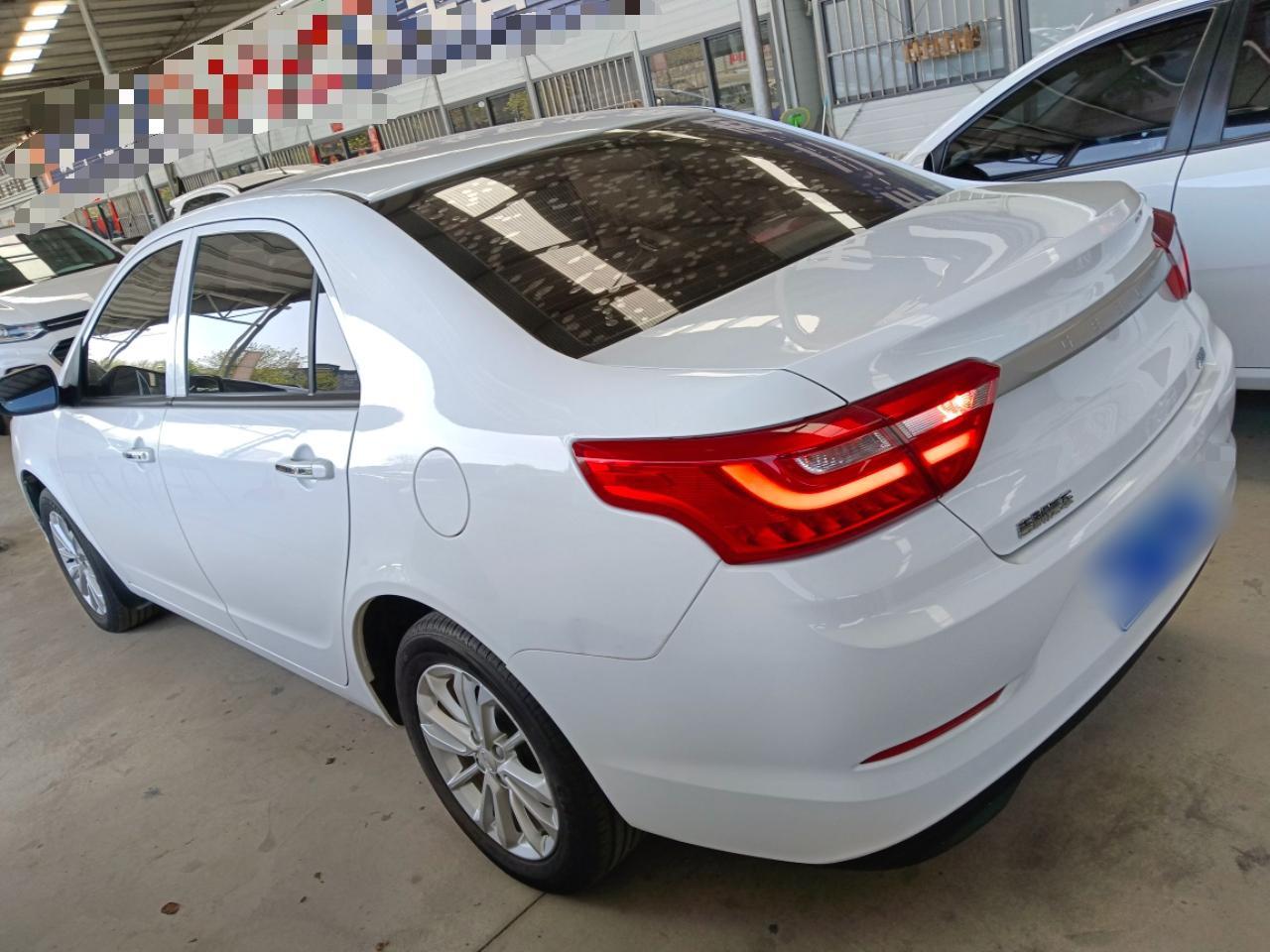 Vision 2020 1.5L MT Value photo 4