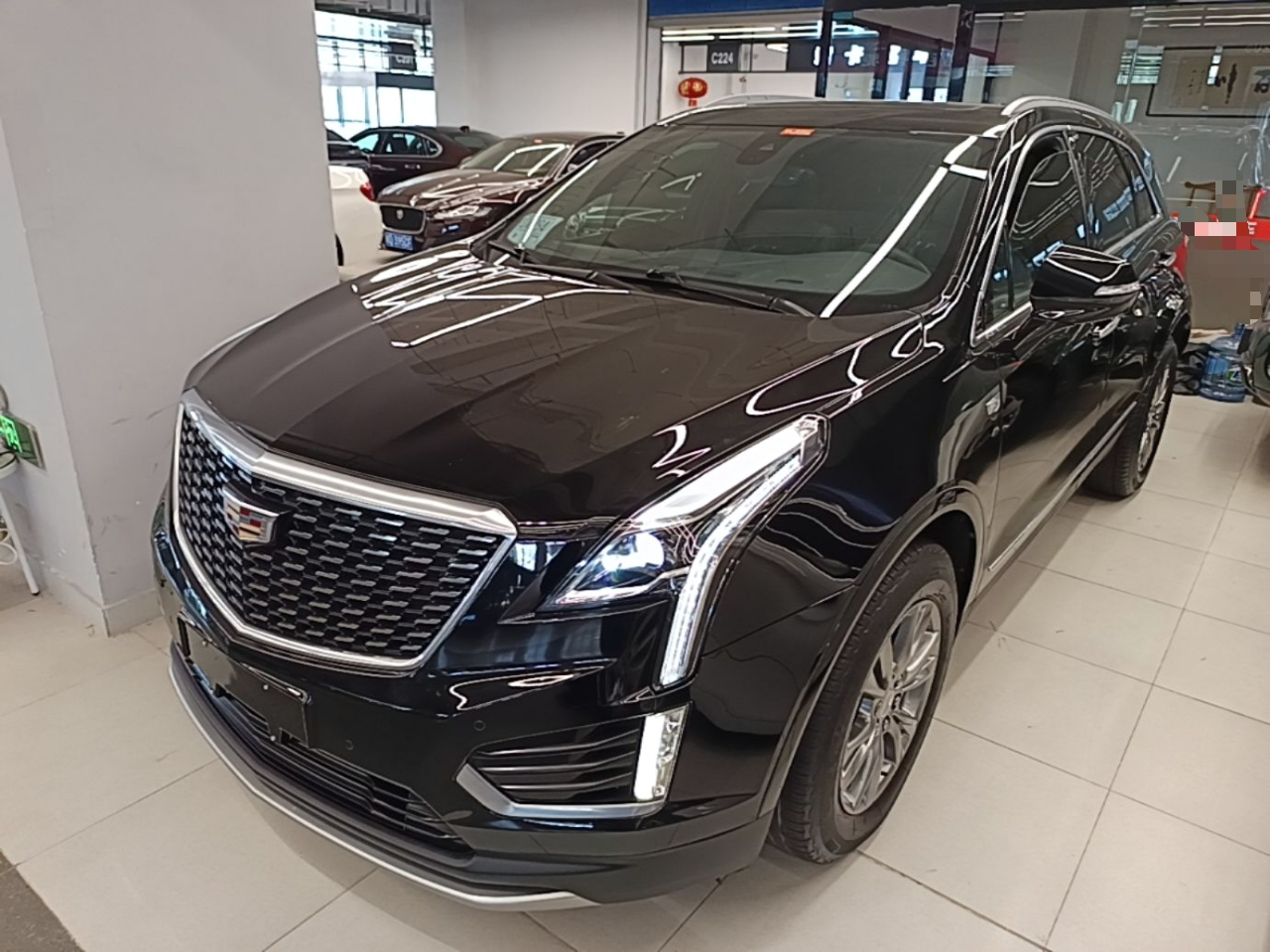 XT5 2020 28T Luxury