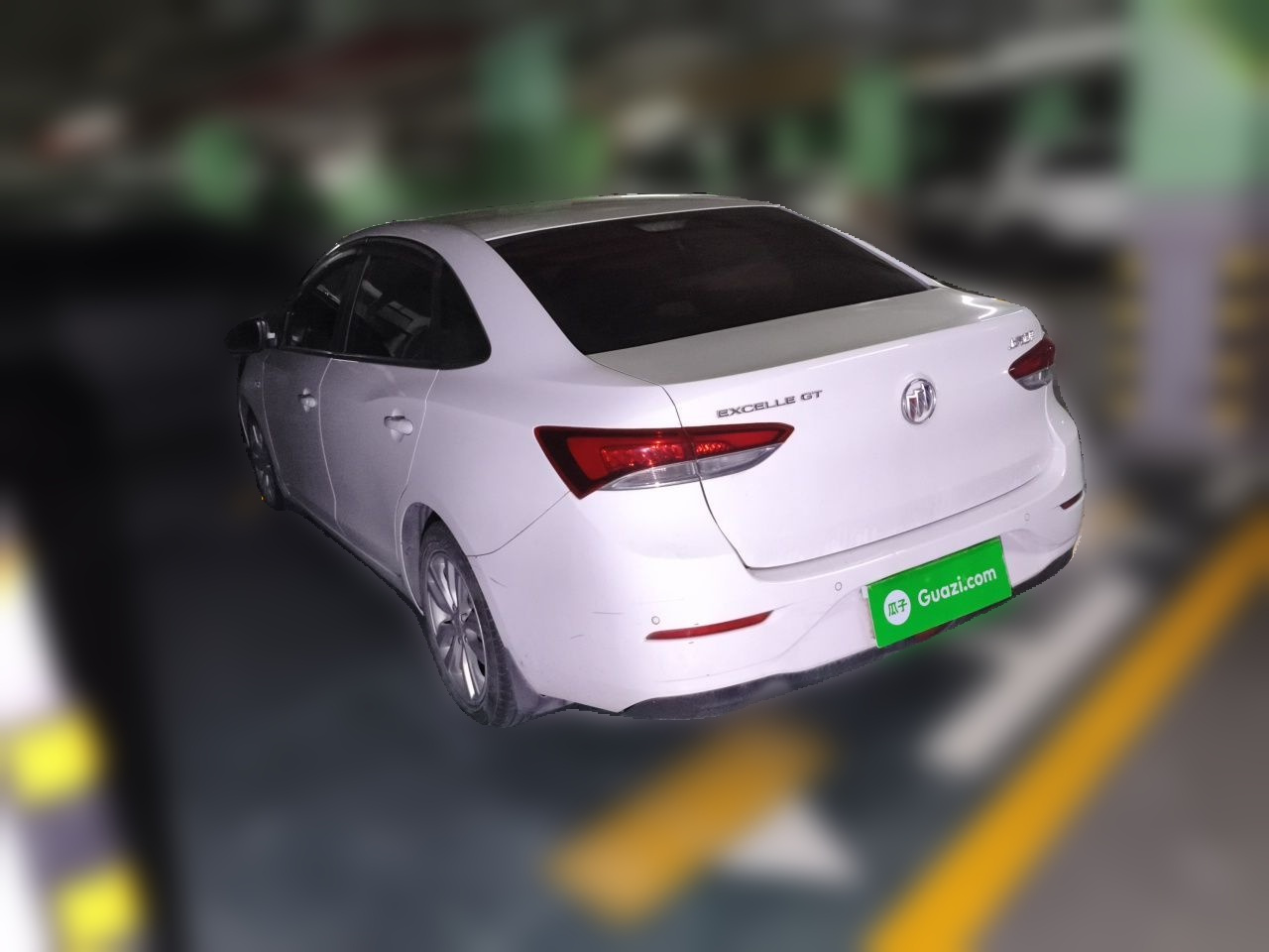 Excelle 2021 Facelift Classic 1.5L AT Elite photo 4