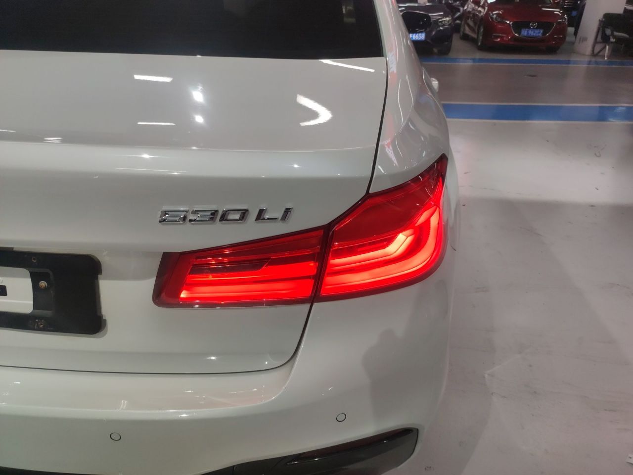 5 Series 2019 530Li Leading M Sport Package photo 2