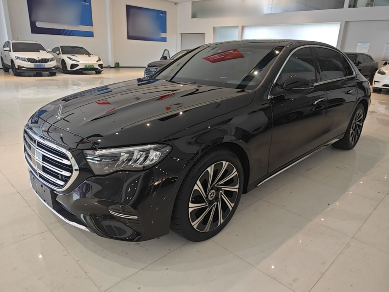 E-Class 2025 E 300 L Luxury