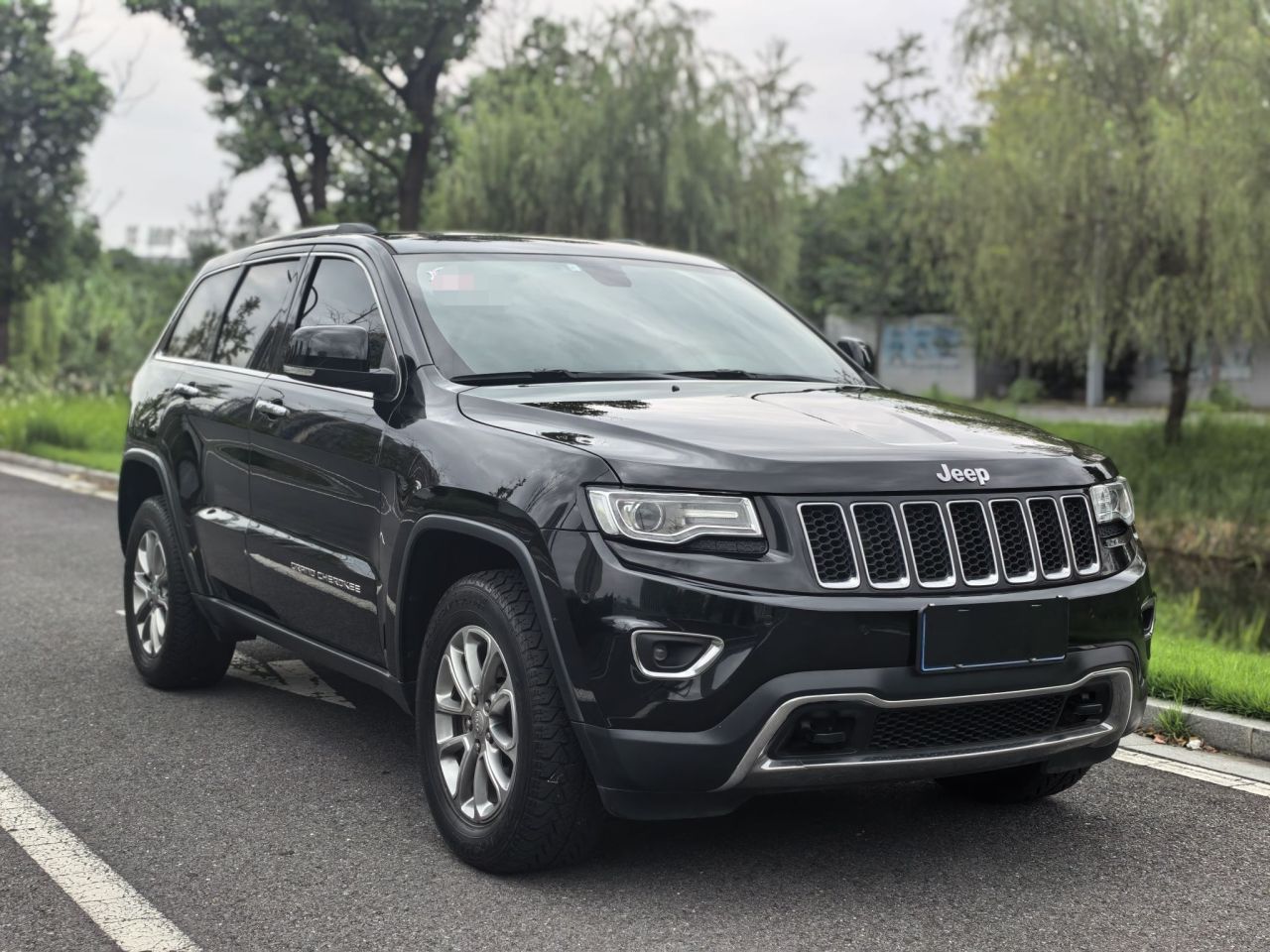 Grand Cherokee Imported 2015 3.0L Elite photo 3