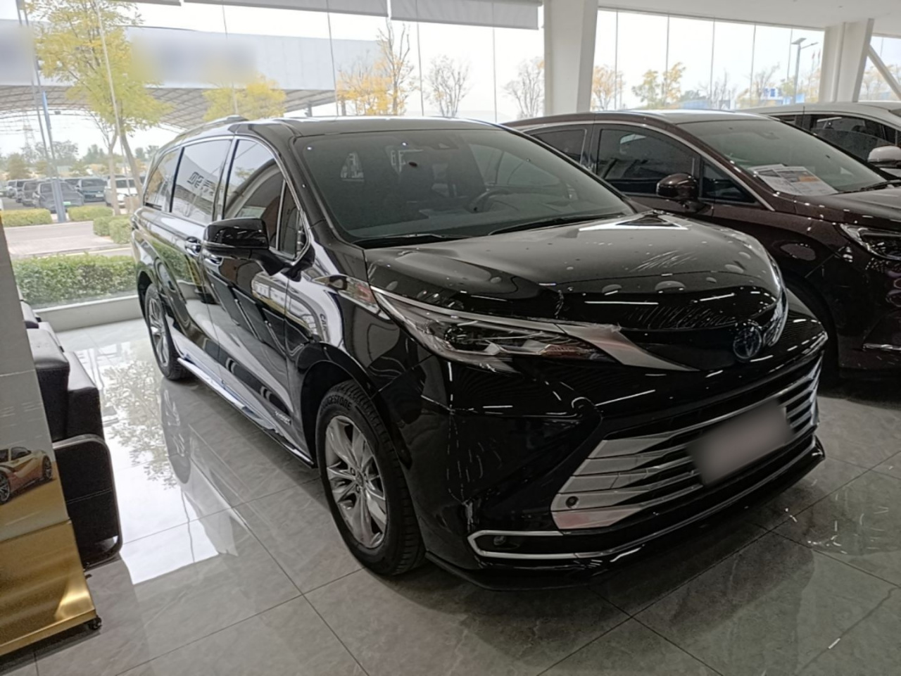 Sienna 2021 2.5L Hybrid Platinum photo 3