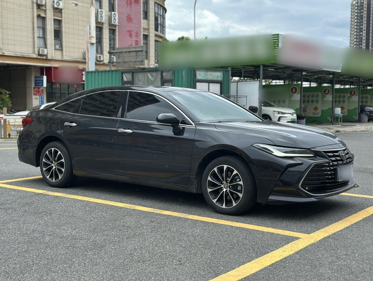 Avalon 2023 2.0L Luxury photo 4