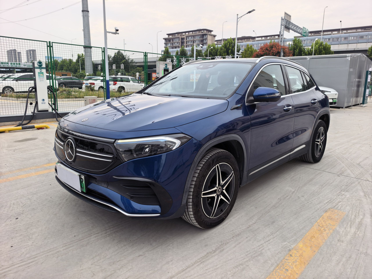 EQA 2022 EQA 300 4MATIC Special