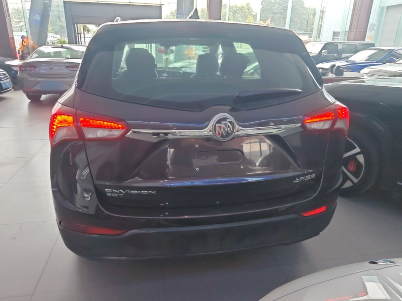 Envision 2018 20T RWD Luxury photo 5