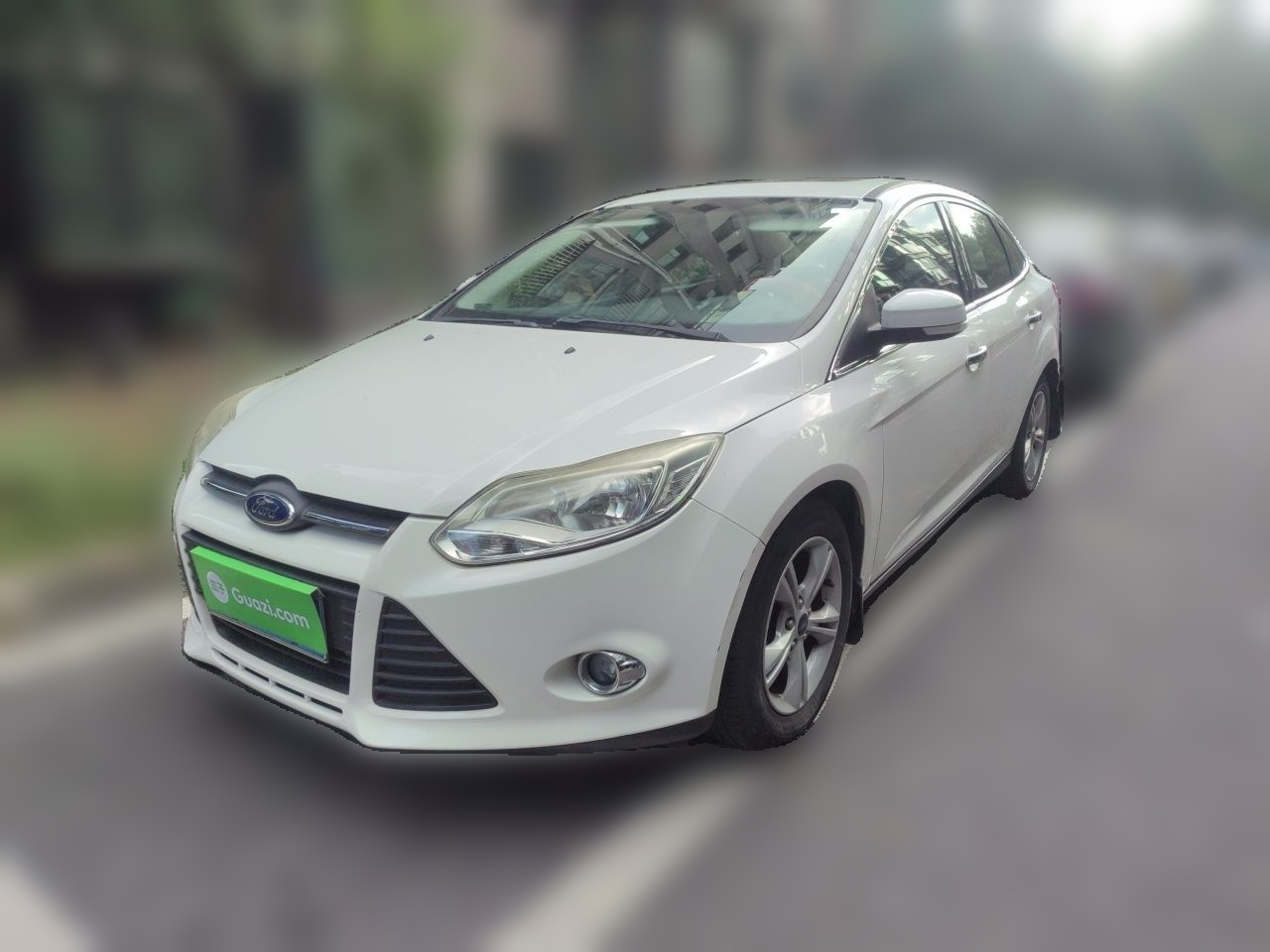 Focus 2012 Sedan 1.6L MT