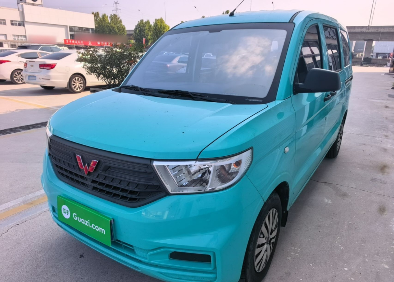 Wuling Hongguang V 2021 1.5L LAR