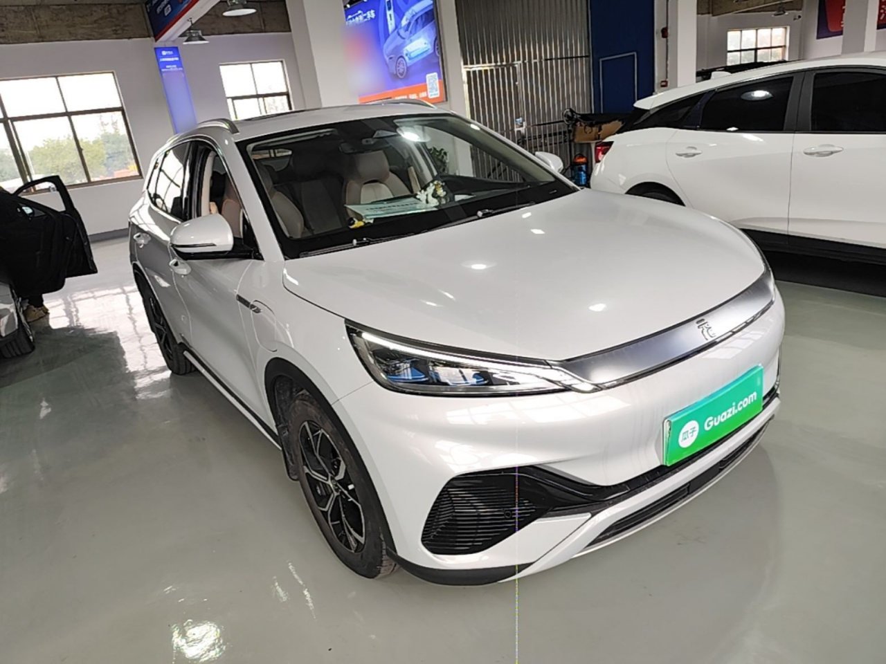 Yuan PLUS 2024 Honor 430KM photo 3