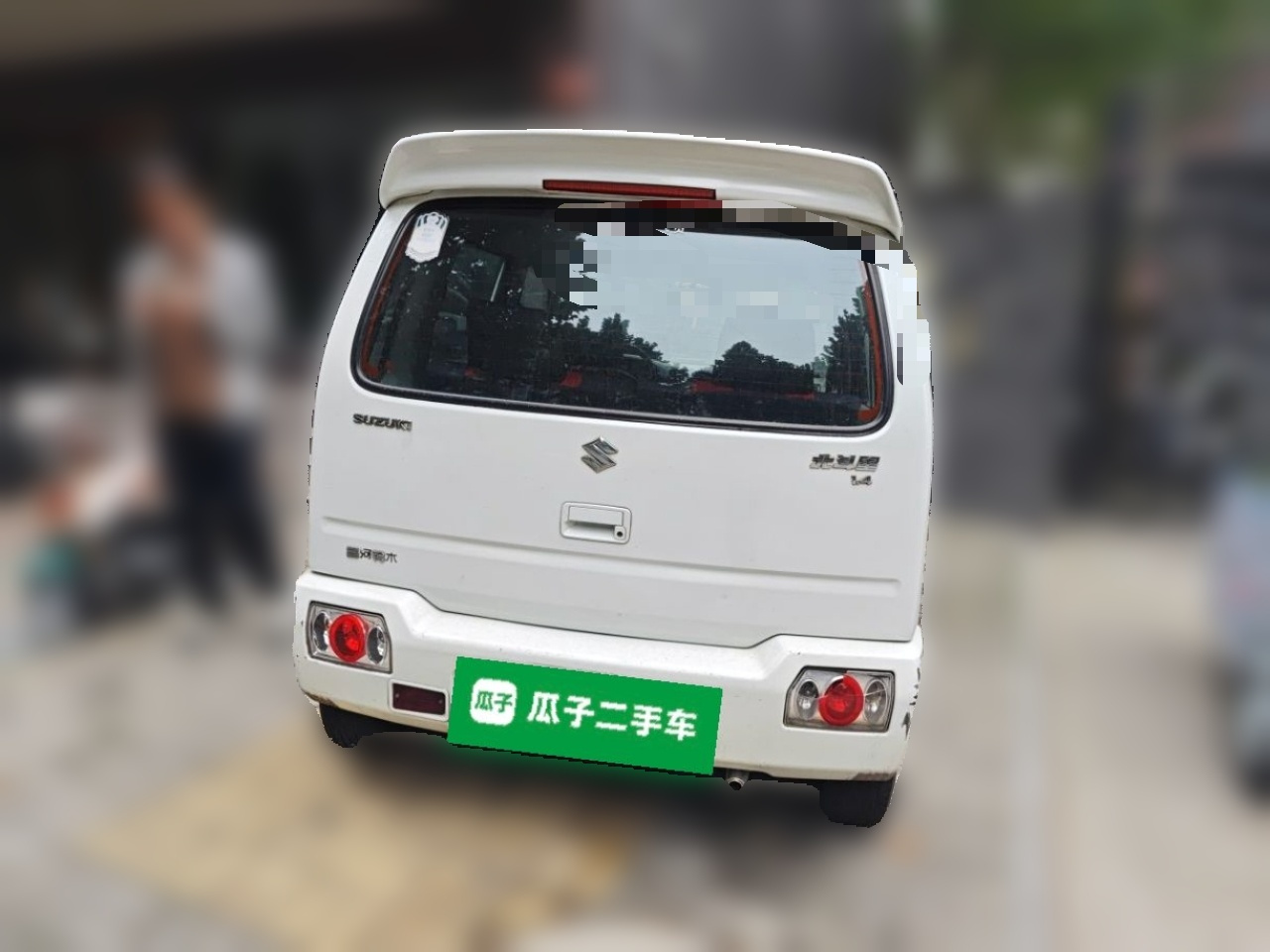 2013 Upgraded 1.4L MT Standard 1 photo 5