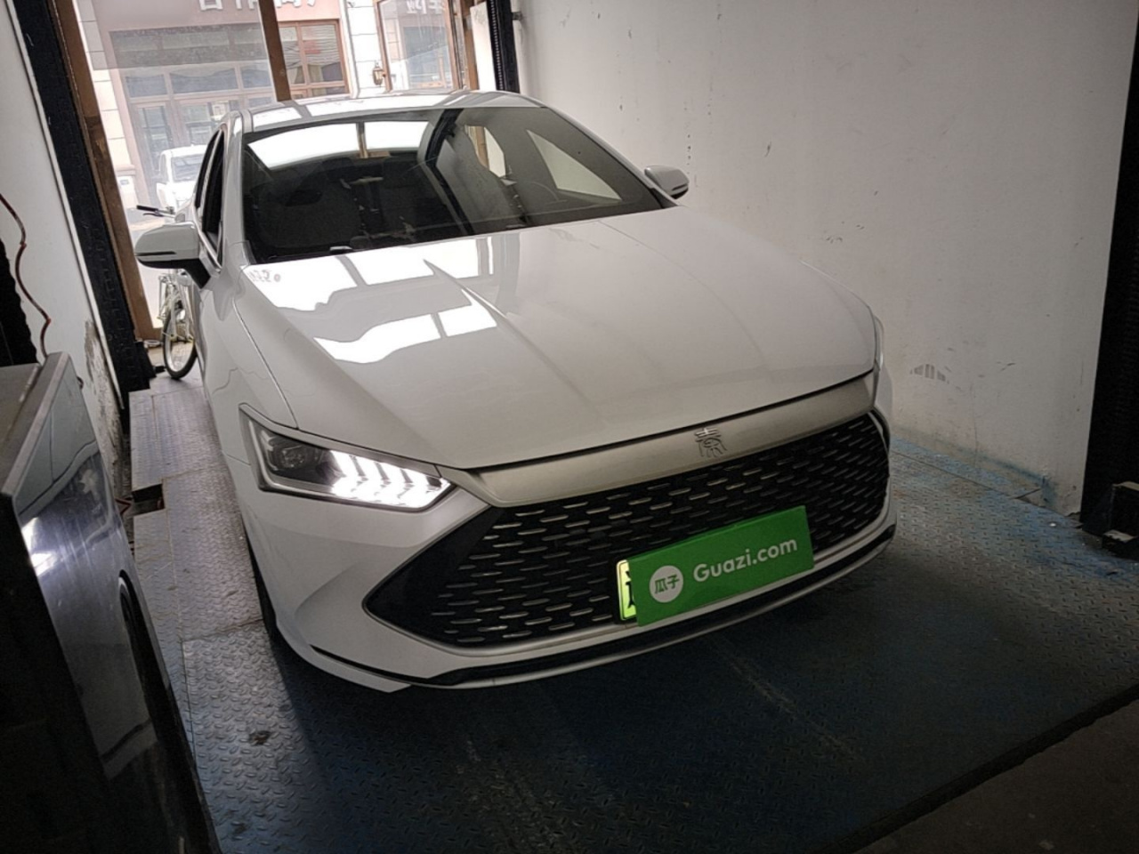 Qin PLUS 2024 Honor DM-i 55KM Leading photo 3