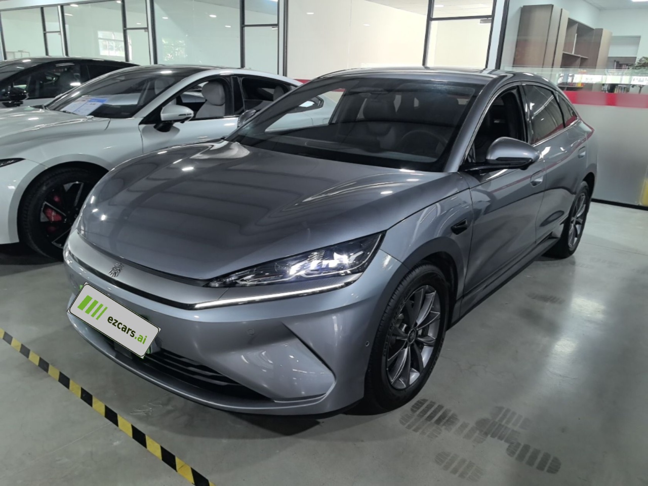 Qin L 2025 EV 470KM Leading