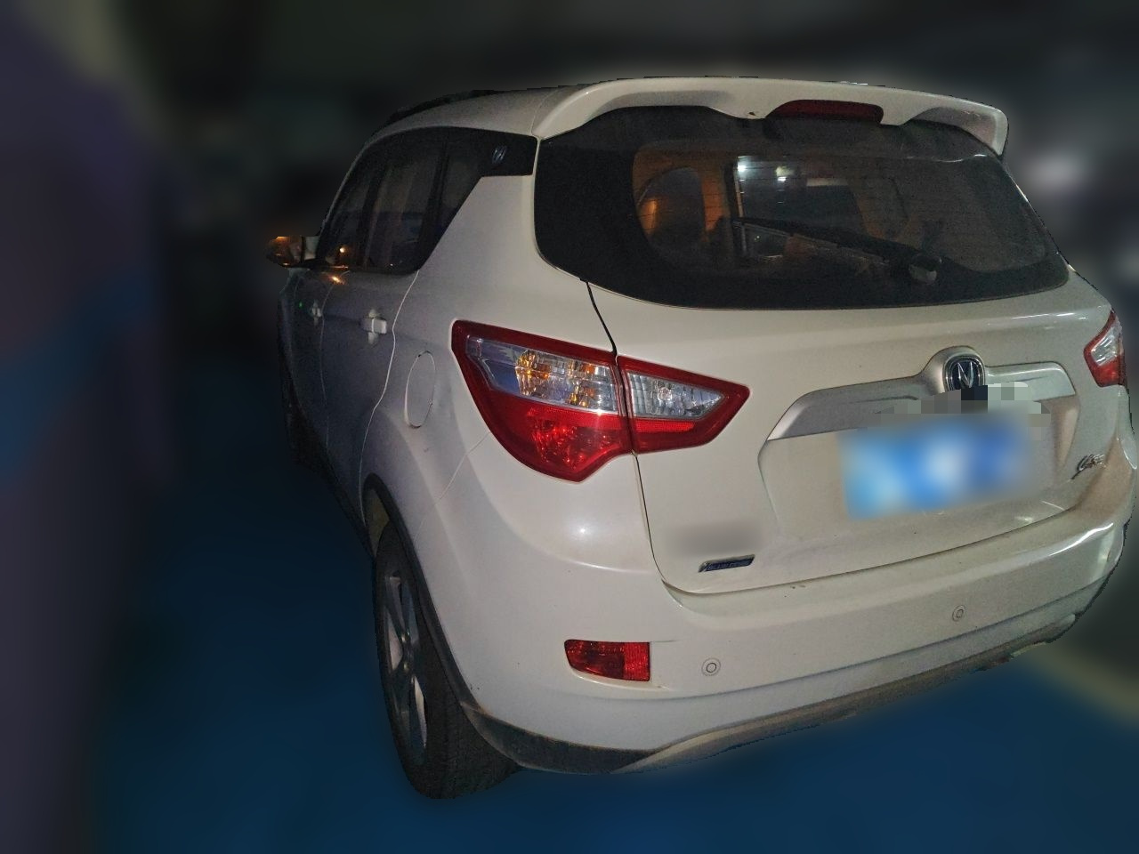 CS35 2016 1.6L MT Luxury IV photo 4