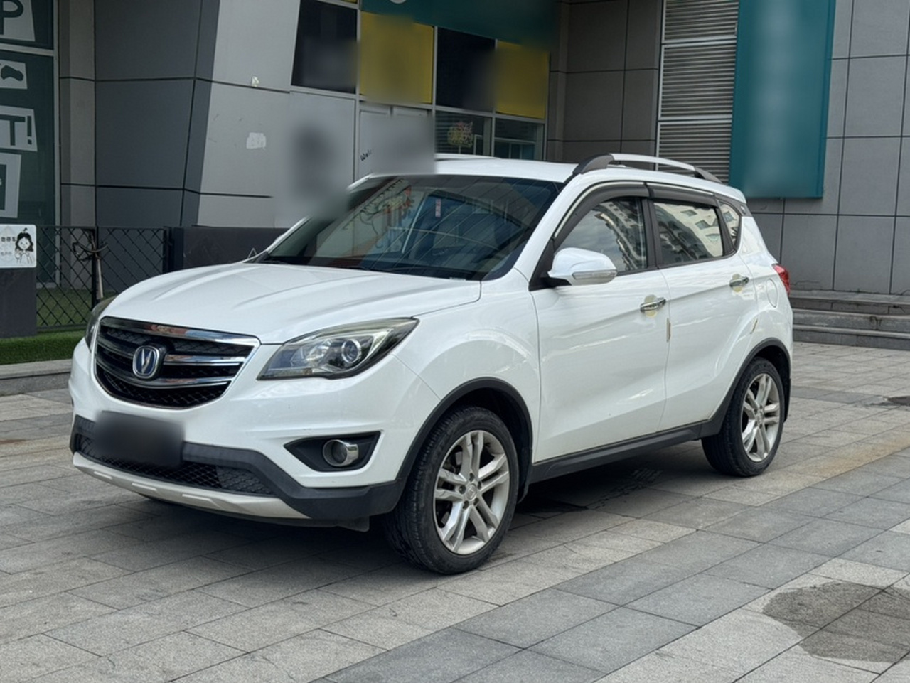 CS35 2017 1.6L MT Luxury