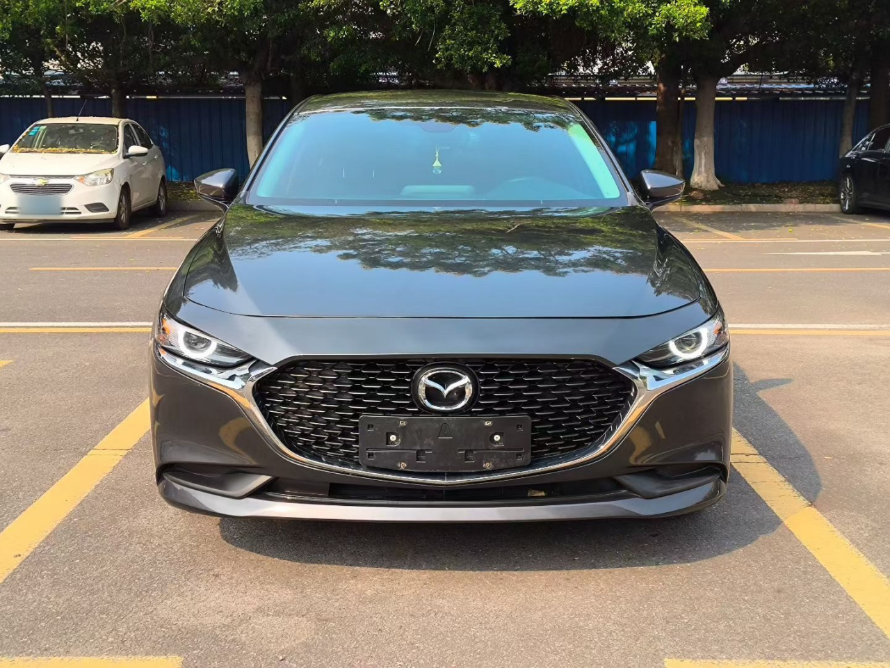 3 Axela 2020 1.5L AT photo 2