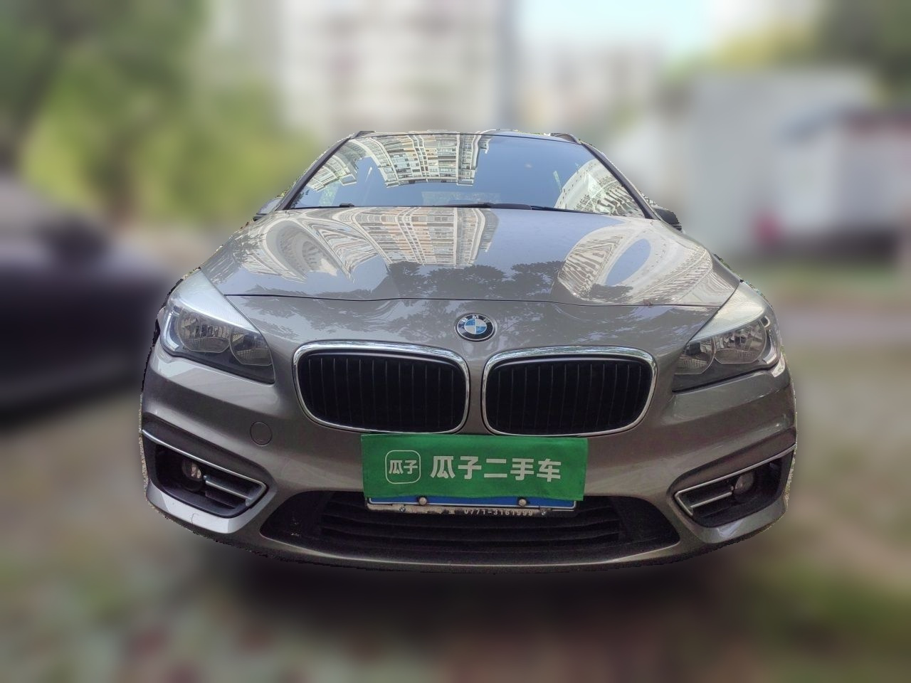 2 Series Wagon 2015 218i Leading photo 2